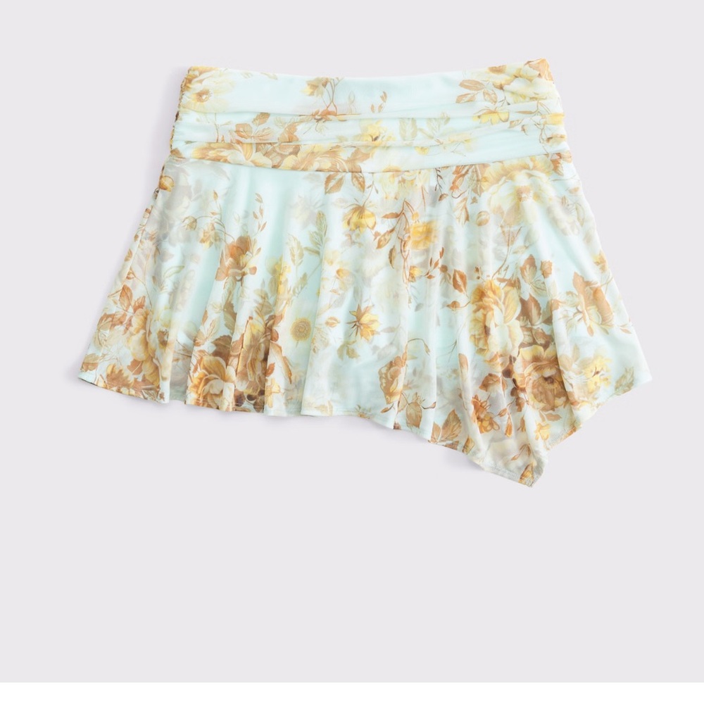 Abercrombie and Fitch mini skort